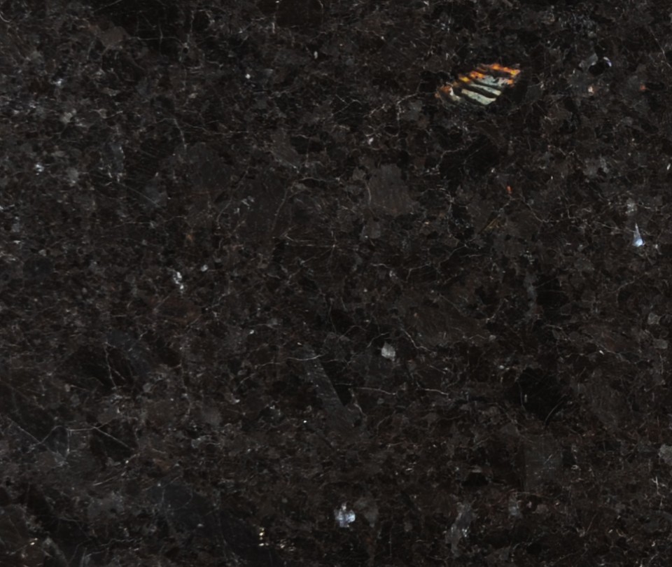 NEGRU DIAMANT - Detaliu